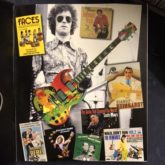 2010 Star Guitars hard cover book - Picture 3 of 7